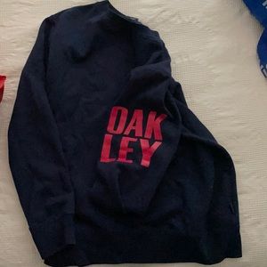 men’s oakley crewneck